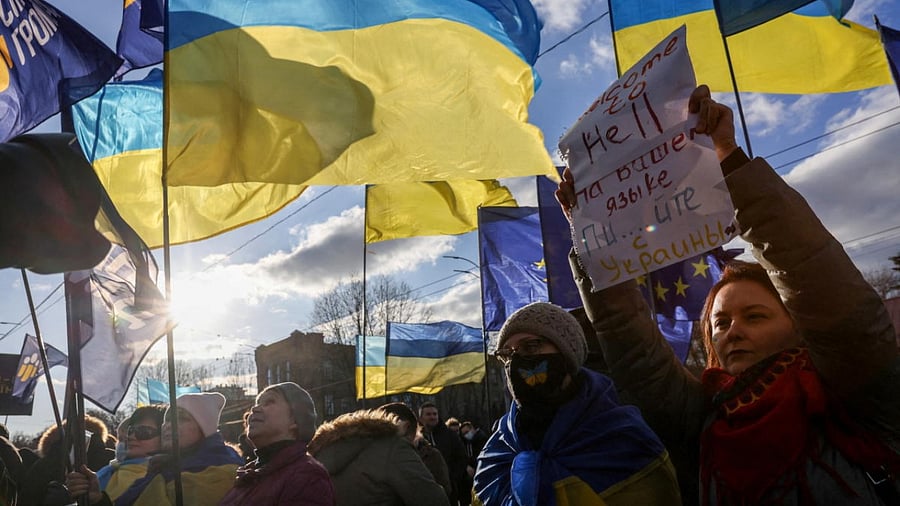Ukrainians protest against Russia's actions in Donbass outside Russian embassy in Kyiv. Credit: Reuters photo