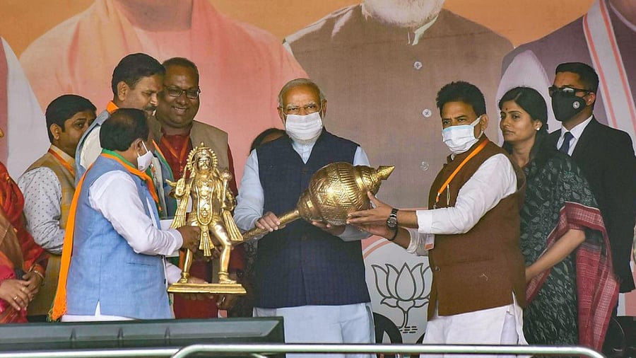 Prime Minister Narendra Modi and other BJP leaders during a public meeting for the ongoing UP Assembly elections, in Prayagraj. Credit: PTI Photo