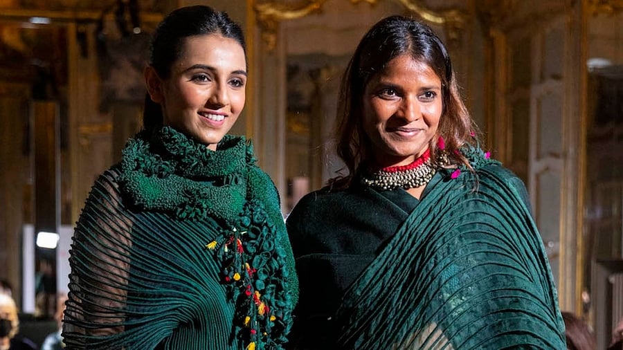 Vaishali S (R) and Masoom Minawala (L). Credit: Vaishali S