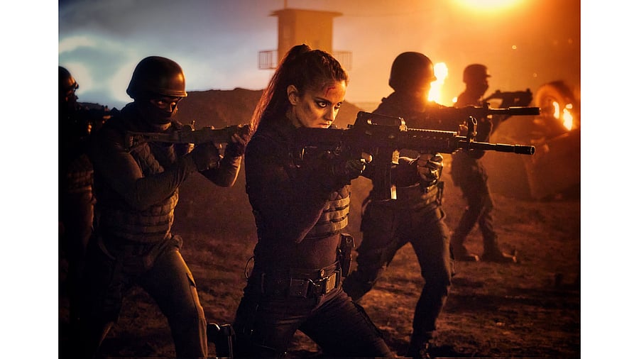 Kangana Ranaut in a still from 'Dhaakad'. Credit: Twitter/@taran_adarsh