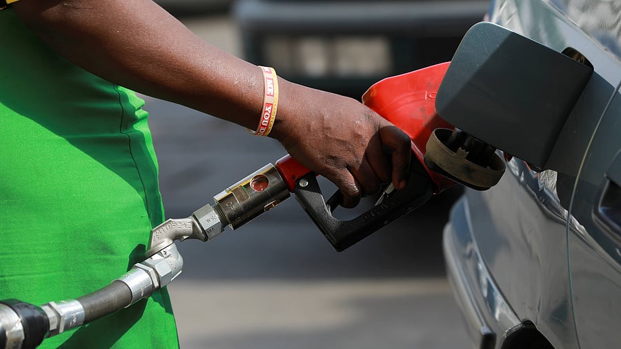 The surge in edible and crude oil prices are bound to feed into headline inflation, which has already breached the upper tolerance limit of the Reserve Bank of India’s 2 per cent-6 per cent target range.  Credit: Reuters File Photo