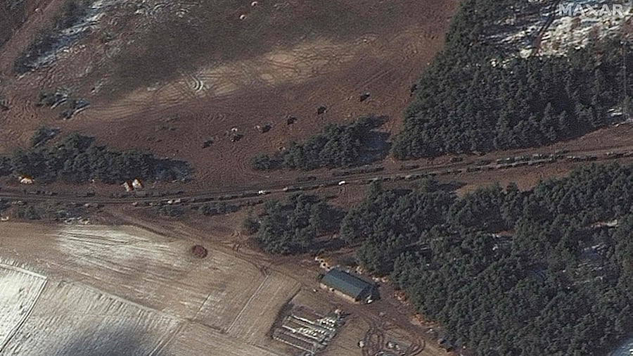 Russia and Ukraine failed to make a breakthrough on March 10 in their first top-level talks since Moscow's invasion two weeks ago, as Russian advances sparked fears the Ukrainian capital Kyiv could soon be encircled. Credit: Satellite image Maxar Technologies / AFP