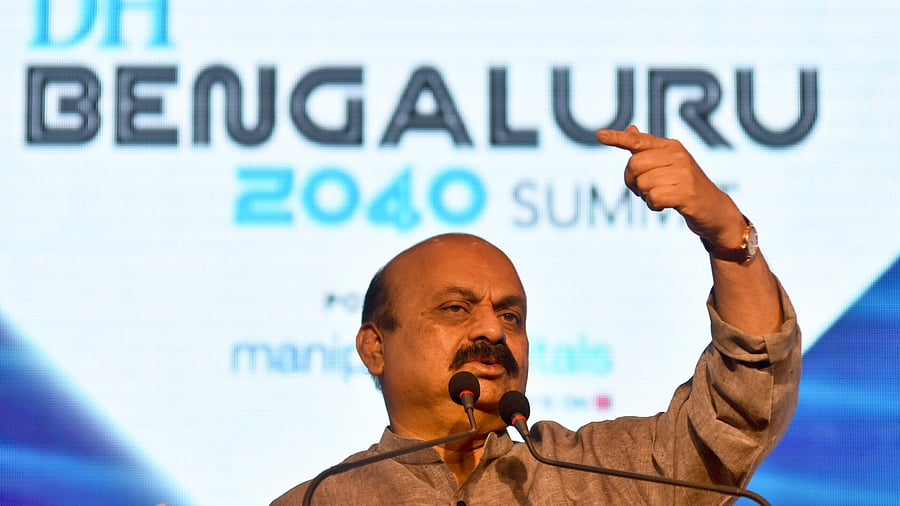 Basavaraj Bommai, Chief Minister, talks during a session on Fast Forward 2040 at Deccan Herald 2040 summit Bengaluru. Credit: DH Photo