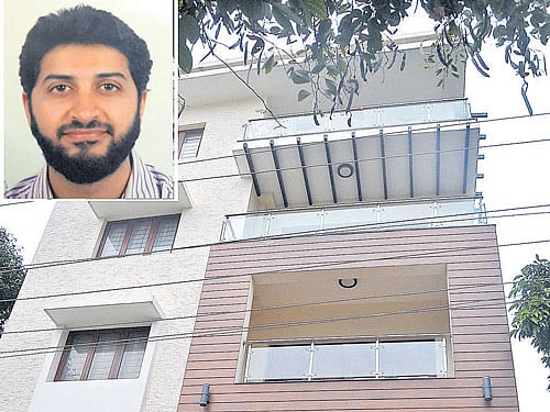 The flatwhere FaizMasood's (inset) family lives atDCosta Layout of Cooke Townin the City. Hewas killedwhile fighting for the Islamic State. DH PHOTO