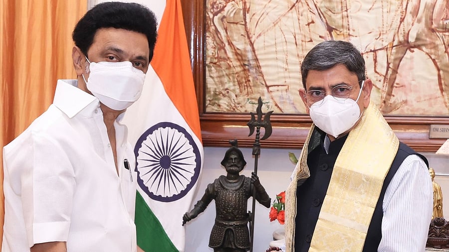 Tamil Nadu Governor R N Ravi and Tamil Nadu Chief Minister M K Stalin. Credit: Twitter/@mkstalin