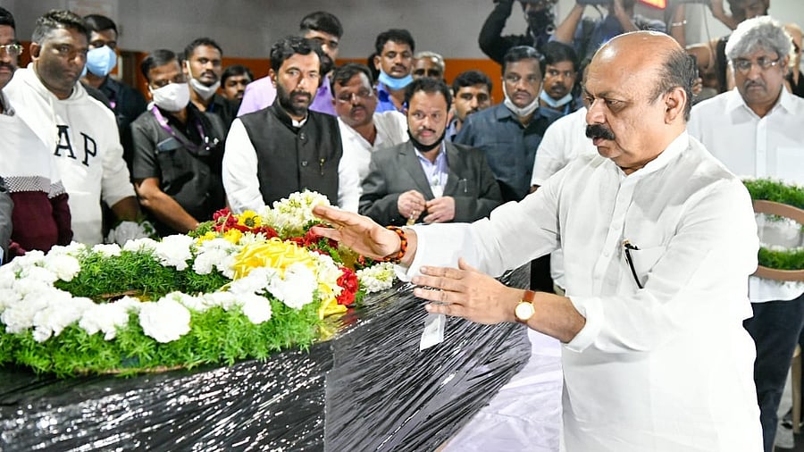 Naveen went to Ukraine to pursue a degree in medicine as his family could not afford medical education here due to high admission fees. Credit: Twitter/@CMofKarnataka