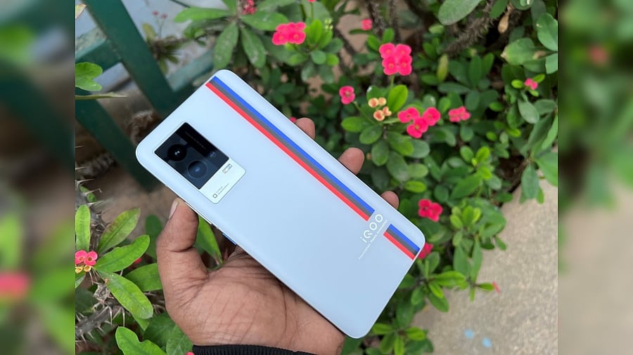 iQOO 9 Legend Edition 5G. Credit: DH Photo/KVN Rohit