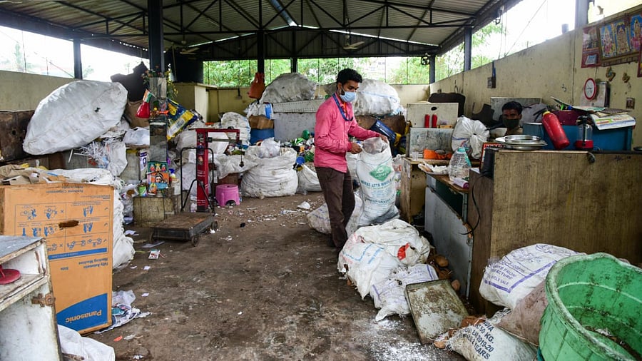 A dry waste segregation centre at Yeshwantpur. Credit: DH File Photo
