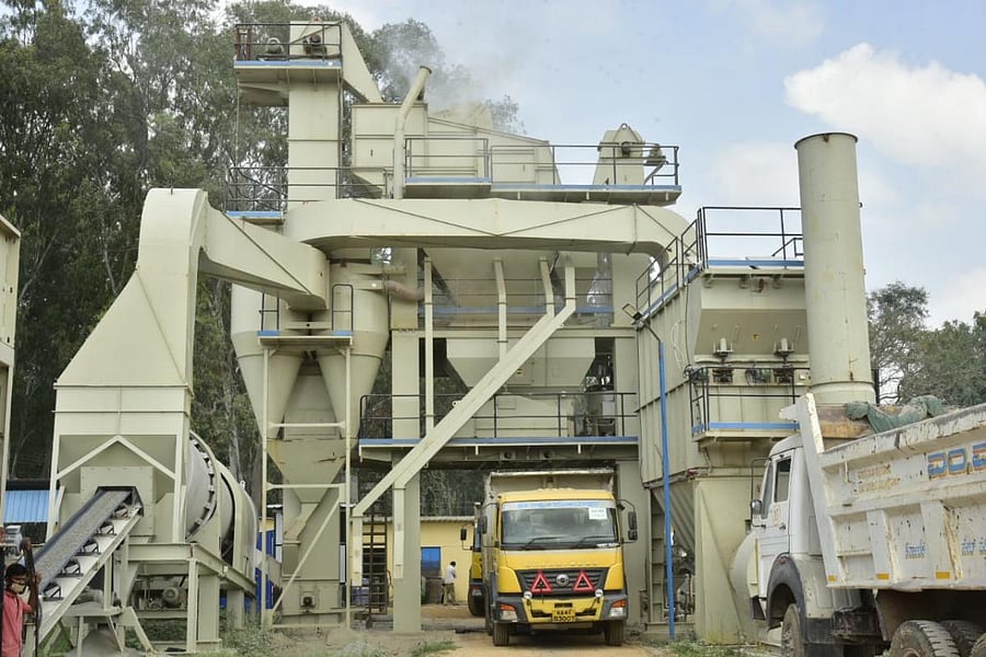 The hot mix facility is learnt to have come to a grinding halt three weeks ago due to a funds shortage. Credit: Special Arrangement