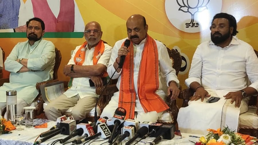Chief Minister Basavaraj Bommai addressing mediapersons in Mangaluru. Credit: DH Photo/Irshad Mahammad