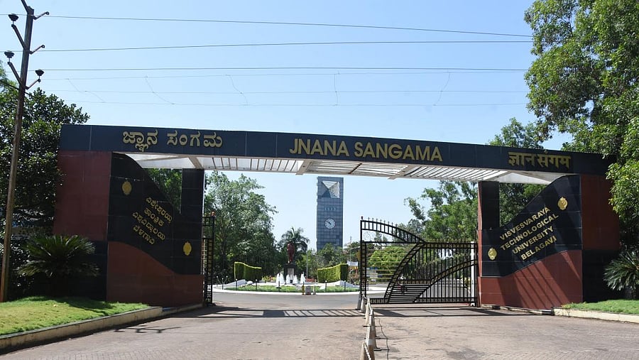The university will issue the course completion certificate to students who complete it early, but the degree certificate will be awarded only after the eighth semester. Credit: DH File Photo