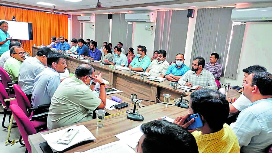District In-charge Minister V Sunil Kumar chairs the Mangaluru Taluk Panchayat KDP meeting at Zilla Panchayat in Mangaluru on Friday.