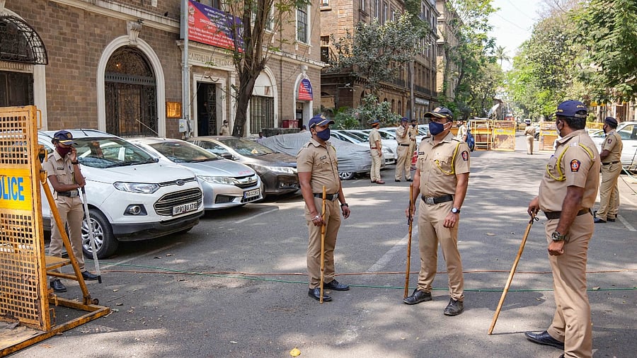 Mumbai Police personnel. Credit: PTI Photo