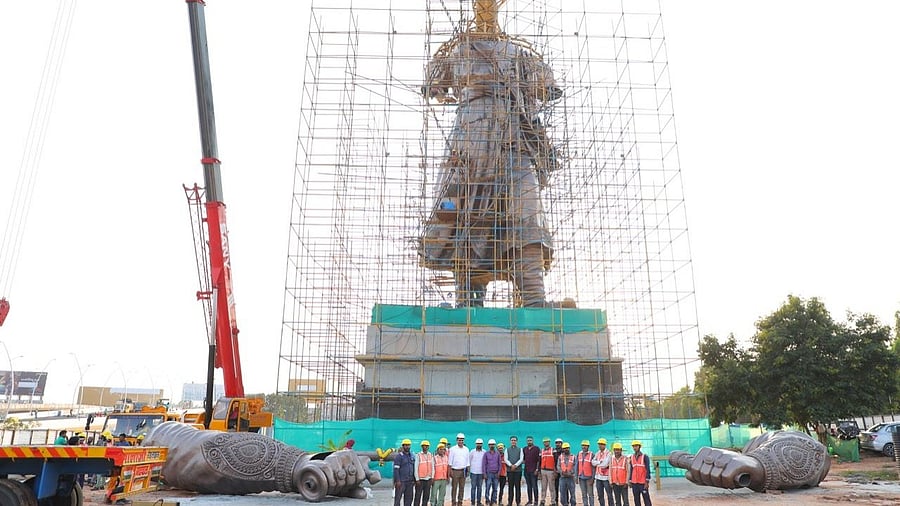 A view of the under-construction Kempegowda statue. Credit: Special arrangement