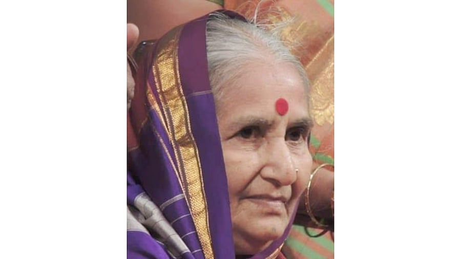 Veteran theatre artist Enagi Laxmibai. Credit: Special Arrangement