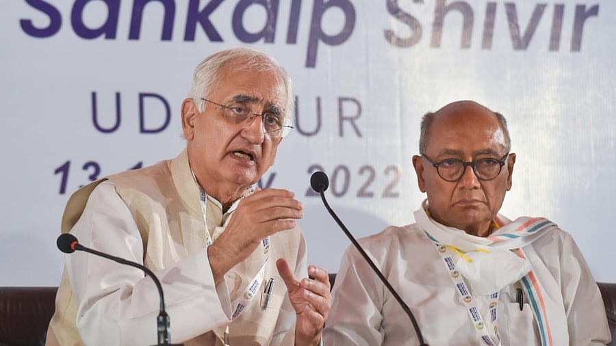 Congress leaders Salman Khurshid and Digvijay Singh in Udaipur on Saturday. Credit: PTI Photo