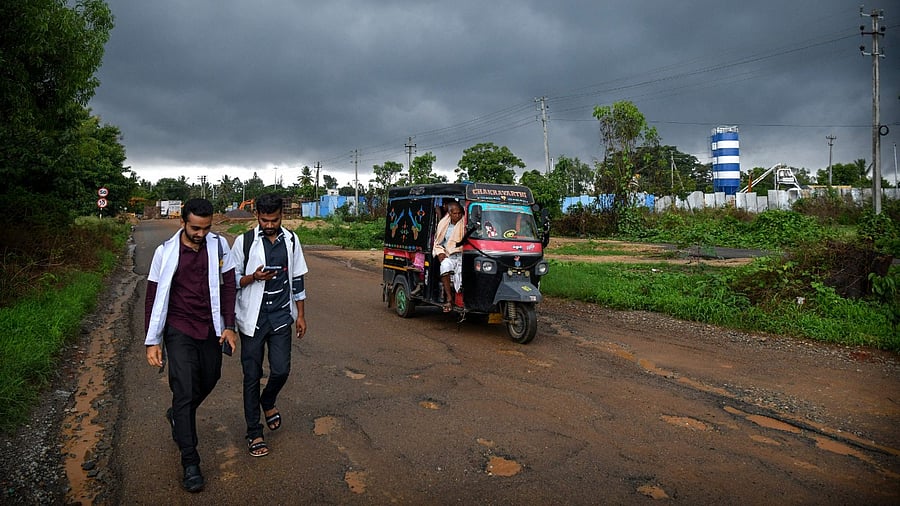 The IMD issued an Orange alert in all the districts of Kerala except for Thiruvananthapuram and Kollam for Thursday. Credit: AFP Photo