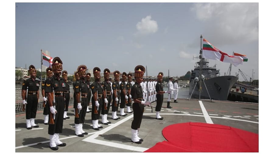 The ceremony saw the parading of a joint guard and joint performance by the bands of the Navy and the Mahar Regiment. Credit: Defence PRO, Mumbai