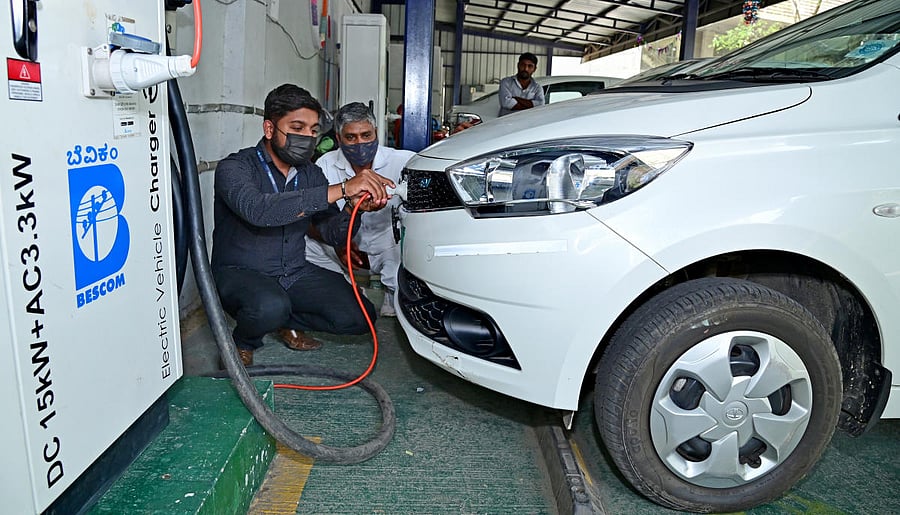 The charging station, set up by Bescom, on the premises of its head office in Bengaluru. Credit: DH File Photo