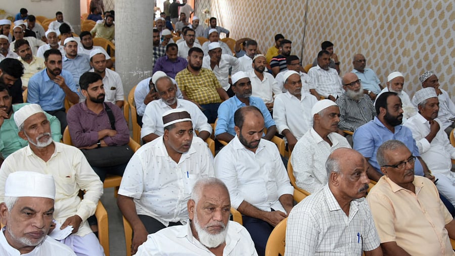 Private Haj tour packages cost Rs 6 lakh or more. Credit: DH Photo