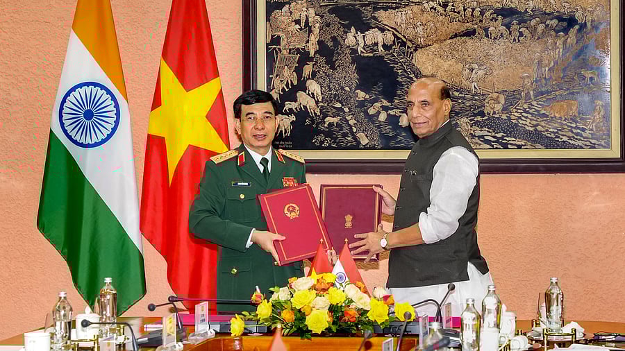  Defence Minister Rajnath Singh with Vietnam’s Minister of National Defence General Phan Van Giang during a bilateral meeting in Hanoi, Vietnam. Credit:Defence Ministry handout via PTI