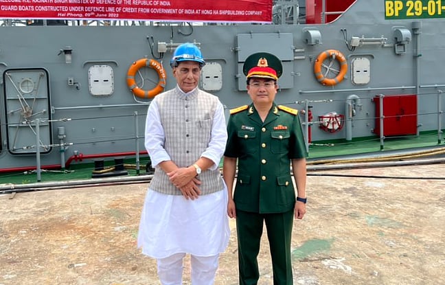 The defence minister said India would be "greatly pleased" if "close friends like Vietnam" become part of the country's transformation in the defence manufacturing sector. Credit: Twitter/@rajnathsingh