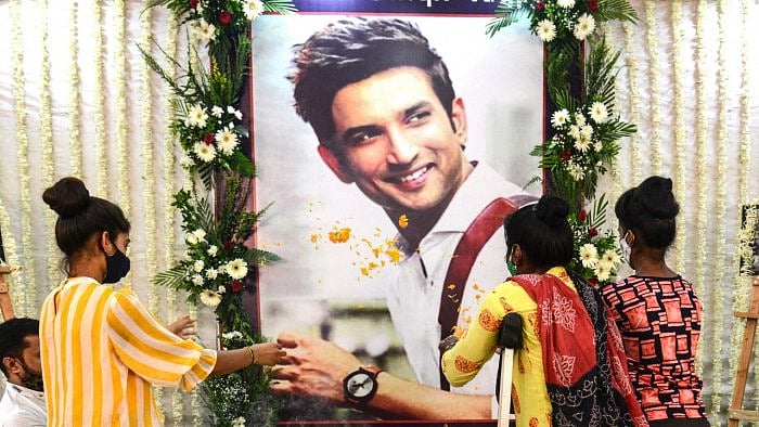 Fans of late Bollywood actor Sushant Singh Rajput commemorate his first death anniversary, in Mumbai on June 14, 2021. Credit: AFP File Photo