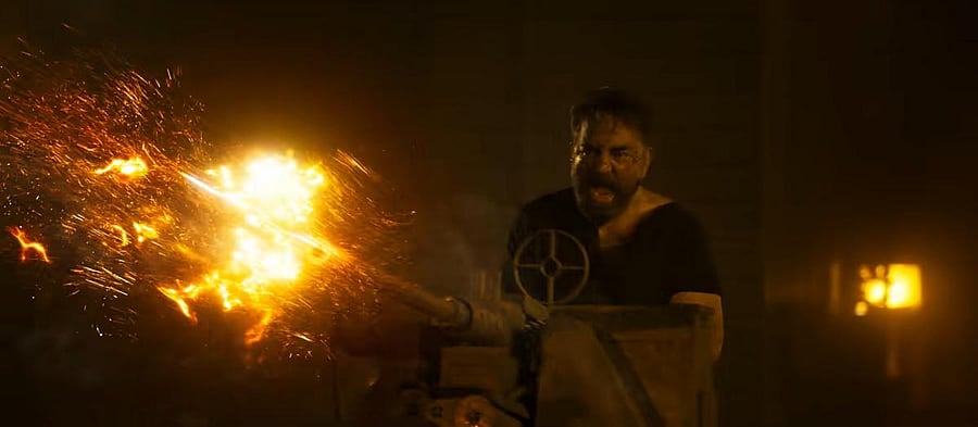 Kamal Haasan with a machine gun in the climax of ‘Vikram’.
