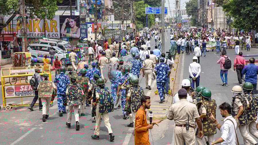 Security personnel patrol during the Bihar Bandh, called to protest against Centre's 'Agnipath' scheme, in Patna on June 18. Credit: PTI File Photo