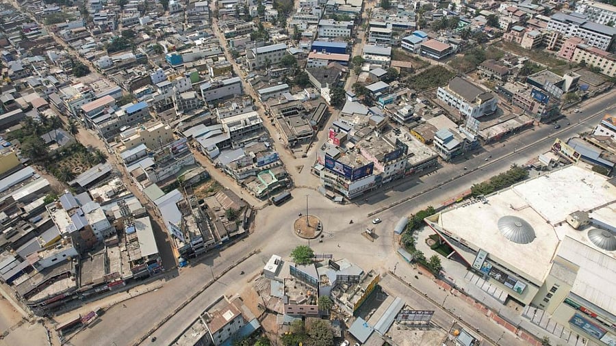 In this aerial photograph empty streets are seen after a curfew was imposed in Shimoga on February 23, 2022, following violence that broke out after the murder of Bajrang Dal activist Harsha. Credit: AFP file photo
