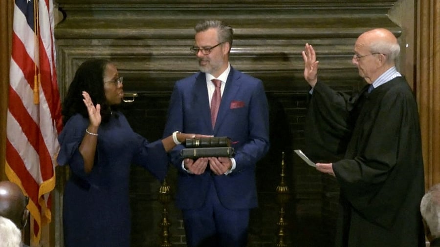 Judge Ketanji Brown Jackson takes her judicial oath of office as an Associate Justice of the US Supreme Court from Justice Stephen Breyer, who she is replacing on the court due to his retirement. Credit: Reuters photo