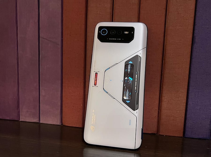 Asus ROG Phone 6 Pro. Credit: DH Photo/KVN Rohit