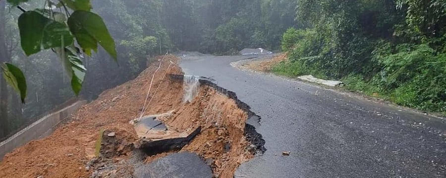 The vehicular movement between Honnavar and Jog was disrupted as the road partially collapsed due to heavy rains that have been lashing the region for the past one week. Credit: DH Photo