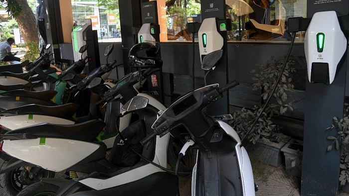 Electric-vehicle manufacturers globally have seen a spike in demand as more people shift to cleaner transport, but a sharp increase in commodity prices and severe supply chain disruptions have slowed their growth. Credit: DH Photo