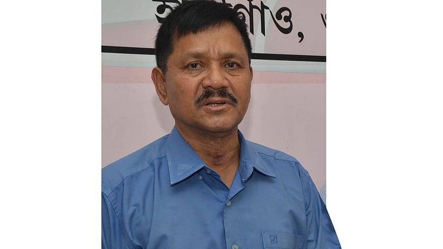 United Liberation Front of Asom (ULFA) General Secretary Anup Chetia addressing a press conference in Guwahati. Credit: DH Photo