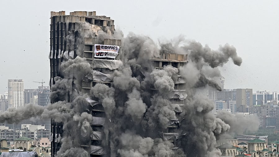 Twin tower demolition. Credit: AFP Photo