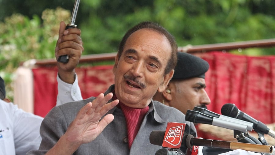 Former Congress senior leader Ghulam Nabi Azad addresses supporters during a public rally in Baramulla district. Credit: IANS Photo