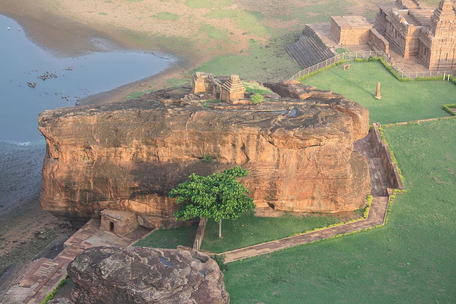 A view of the boulder, known as Panchalinganaphadi, at daybreak. Photos by author