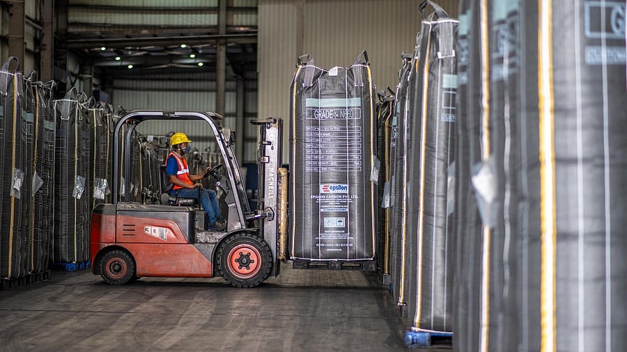 Carbon black production at Epsilon Carbon plant in Vijayanagar, Karnataka. Credit: DH Photo