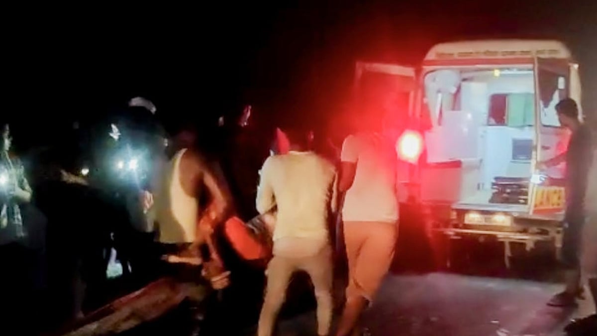 26 killed as tractor-trolley carrying devotees falls in ditch in Uttar ...