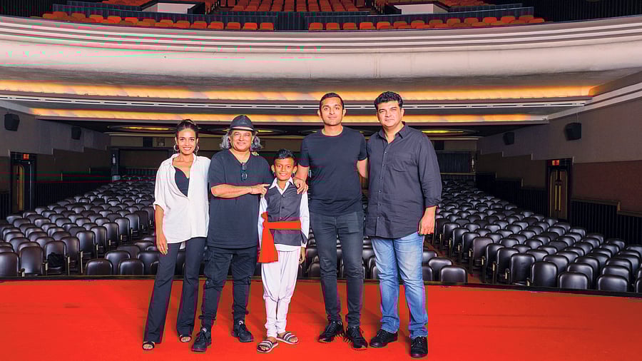 (L-R) actor Richa Meena, Chhello Show director Pan Nalin, child actor Bhavin Rabari, and producers Dheer Momaya and Siddharth Roy Kapur. Credit: PTI Photo
