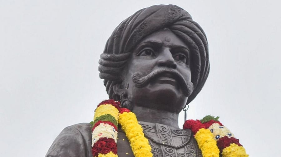 Statue of Kempegowda. Credit: DH Photo