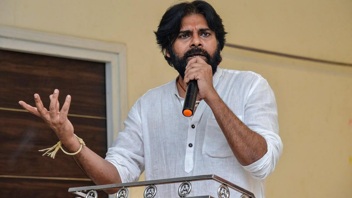 JSP leader Pawan Kalyan shows 'chappal' to warn YSRCP against 'package ...