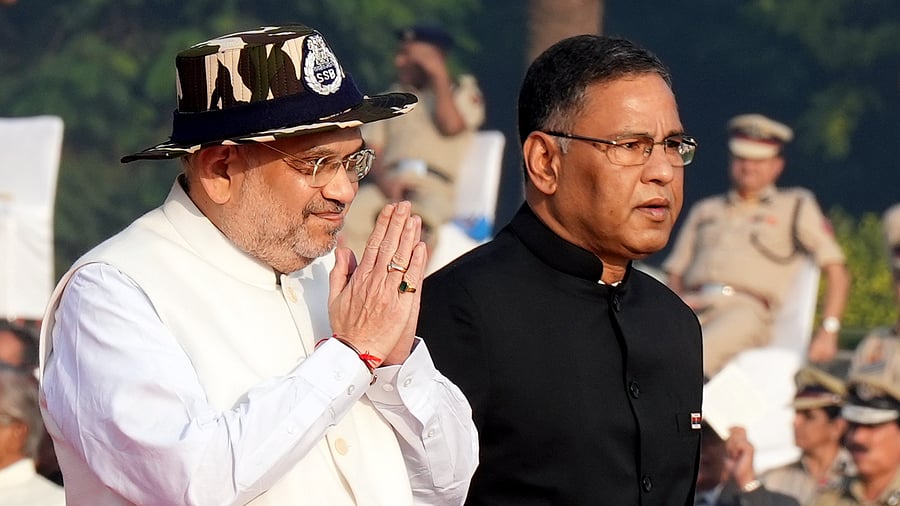 Paying his tributes to these personnel, he said they played a leading role during the Covid-19 pandemic. Credit: PTI Photo