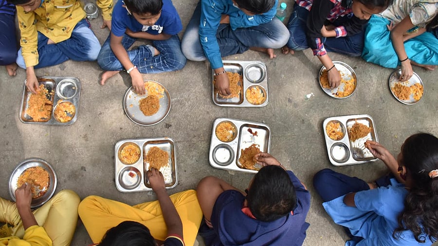 <div class="paragraphs"><p>The report lauded India's progress in school education, especially from 1990, and credited initiatives like the Right to Education Act, Samagra Shiksha Abhiyan, and the National Education Policy 2020.</p></div>