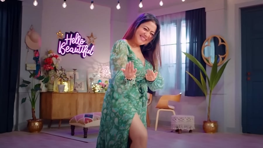 A screengrab from the video of the song 'Maine Payal Hai Chhankai'. Credit: YouTube/@HD Records