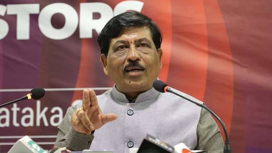 Industries Minister Murugesh Nirani. Credit: DH Photo