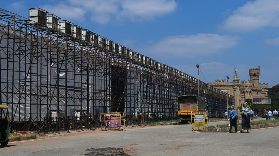 Preparation under way for Global Investors' Meet in Bengaluru. Credit: DH Photo