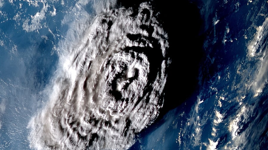 A view of the January 15, 2022, eruption of the Hunga Tonga-Hunga Ha'apai Tongan submarine volcano, taken by Japan's Himawari-8 satellite about 100 minutes after the eruption started. Credit: Reuters photo/Simon Proud / University of Oxford, RAL Space, NCEO / Japan Meteorological Agency