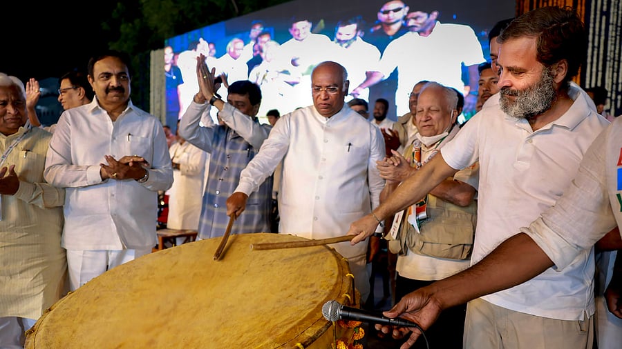 Congress President Mallikarjun Kharge with party leader Rahul Gandhi and others during the party's Bharat Jodo Yatra, in Nanded district, Maharashtra. Credit: PTI Photo